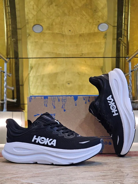 خرید کتونی هوکا باندی ۹ مستر درجه۱/شیک و راحت/سایز۴۰تا۴۵/تک و عمده موجود Hoka Bondi 9