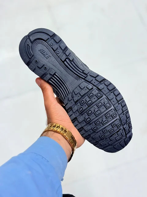 خرید کتونی نایک p6000 مستر درجه ۱/شیک و راحت /سایز۴۰تا۴۵/تک و عمده موجود Nike p6000