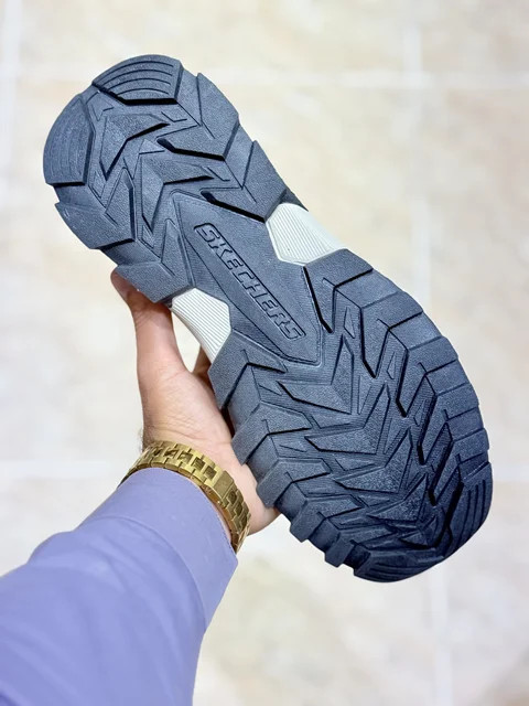خرید کتونی اسکیچرز slip ins مستر/سایز ۴۰ تا ۴۵/مخصوص روزمره و طبیعتگردی /زیره گوودیر/تک و عمده موجود Skechers Slip -Ins