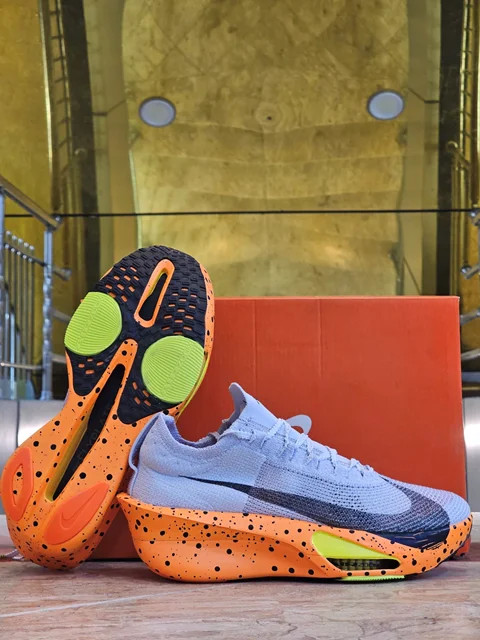 خرید کتونی نایک آلفا فلای ۳ مستر/سایز۴۰ تا 45/رانینگ حرفهای /تک و عمده موجود Nike Alpha Fly 3