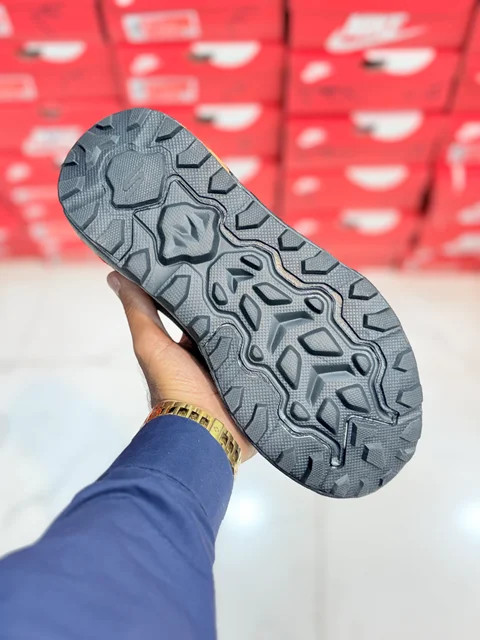 خرید کتونی مردانه اسکیچرز slip/ins مستر کوالیتی/زیره گوودیر /سایز۴۰تا۴۵/شیکو سبک/تک و عمده موجود Skeachers slip ins