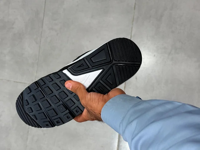 خرید کتونی نایک ایر مکس مستر /سایز۴۰تا۴۵/شیک و راحت /تک و عمده وجود Nike air max