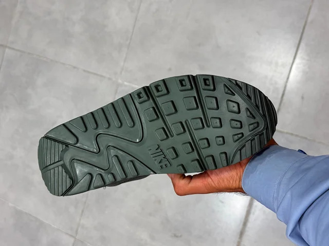 خرید کتونی نایک ایر مکس مستر /سایز۴۰تا۴۵/شیک و راحت /تک و عمده وجود Nike air max
