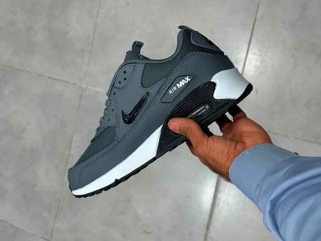 خرید کتونی نایک ایر مکس مستر /سایز۴۰تا۴۵/شیک و راحت /تک و عمده وجود Nike air max