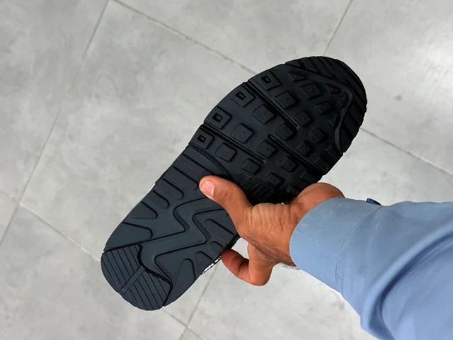 خرید کتونی نایک ایر مکس مستر /سایز۴۰تا۴۵/شیک و راحت /تک و عمده وجود Nike air max