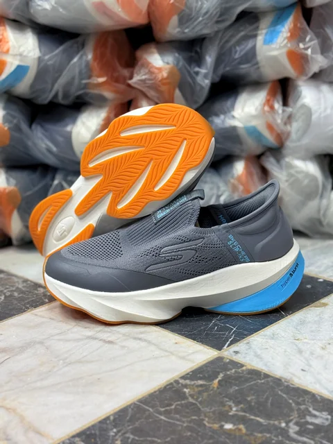 کتونی زنانه بدون بند اسکیچرز slip مستر /سایز۳۷ تا ۴۰/نرم و طبی /بسیار سبک/تک و‌ عمده موجود Skeachers slip ins